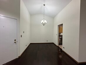 216 Charleston Ct in Schaumburg, IL - Building Photo - Building Photo