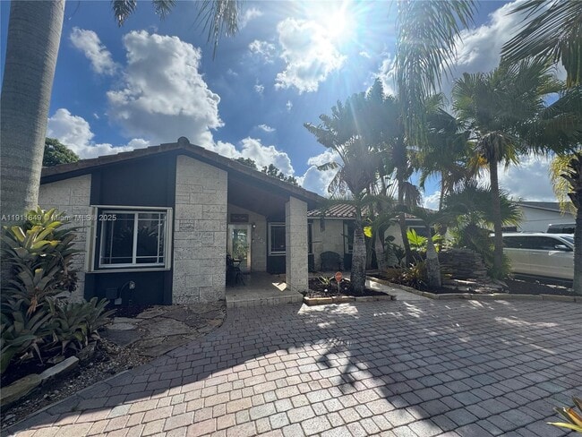 property at 6905 SW 148th Ct