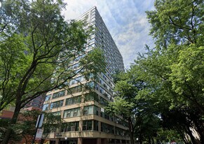 2970 N Lake Shore Dr in Chicago, IL - Building Photo