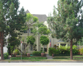 6606-6616 Olympic Blvd in Los Angeles, CA - Building Photo - Building Photo