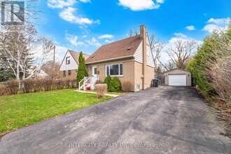 49 McCaul St in Brampton, ON - Building Photo - Building Photo
