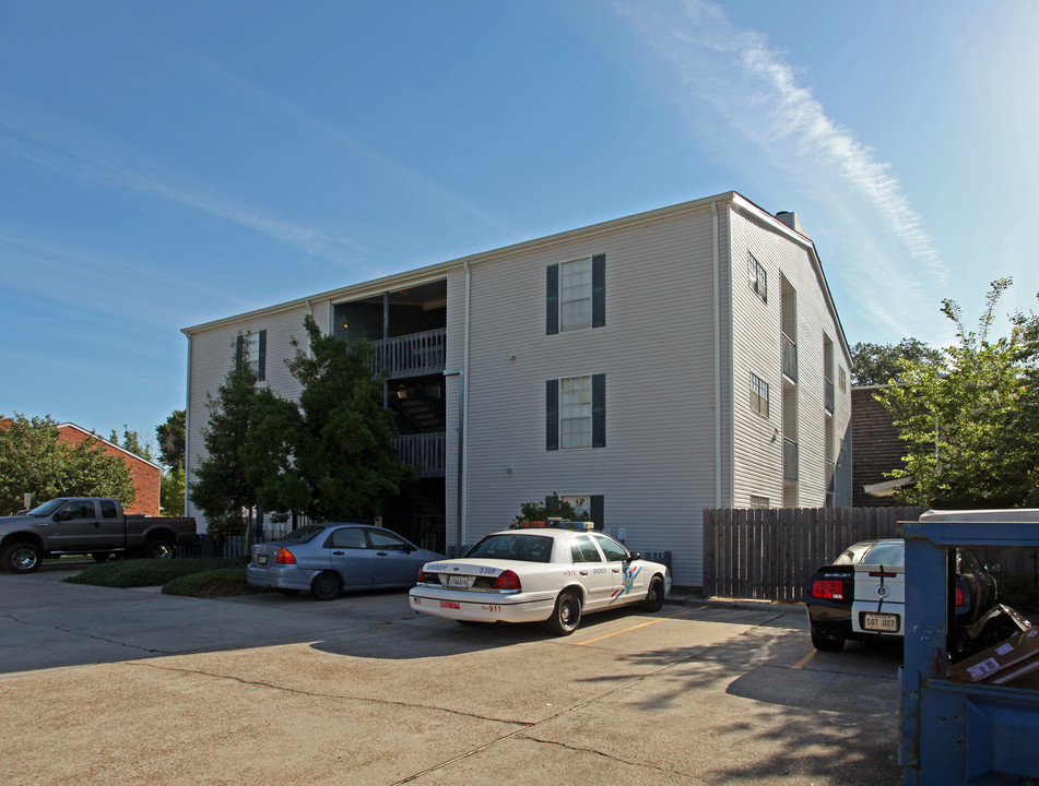 2866 Steamship Cir in New Orleans, LA - Building Photo