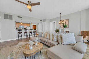1 Grand Sandestin Blvd, Unit SI ID1502011P in Miramar Beach, FL - Building Photo