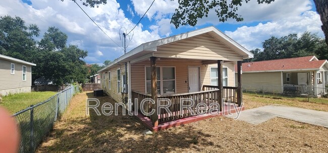 3805 Carraway St in Tampa, FL - Building Photo - Building Photo