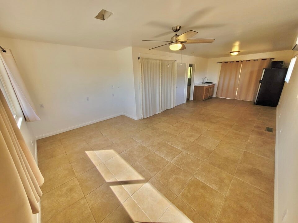 1550 Encino Dr in Escondido, CA - Building Photo