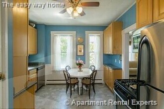 17 Laurel St in Somerville, MA - Building Photo - Building Photo