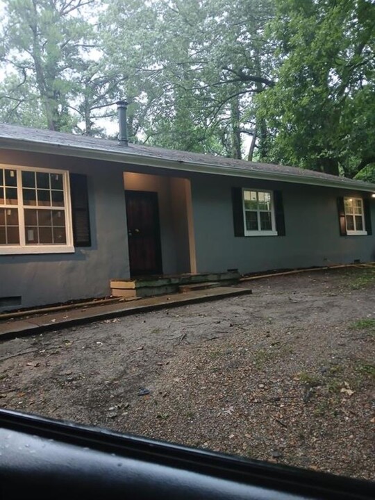 3664 Allen Rd in Memphis, TN - Building Photo