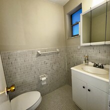 215 SE 3rd Ave, Unit 203A in Hallandale Beach, FL - Foto de edificio - Building Photo