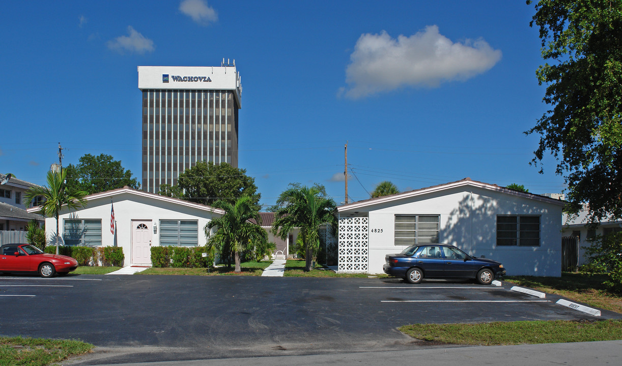 4825 NE 23rd Ave in Fort Lauderdale, FL - Building Photo