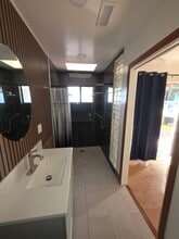 12071 Reva Dr in Garden Grove, CA - Foto de edificio - Building Photo