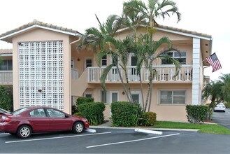 2121 NE 42nd Ct-Unit -212c in Lighthouse Point, FL - Building Photo - Building Photo