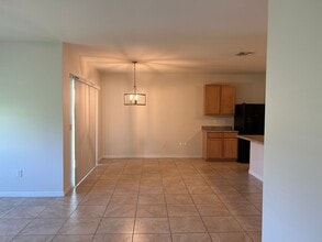 1123 SW 40th Terrace in Cape Coral, FL - Building Photo - Building Photo
