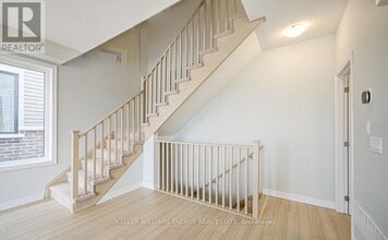 1210 Greentree Path in Oshawa, ON - Building Photo - Building Photo