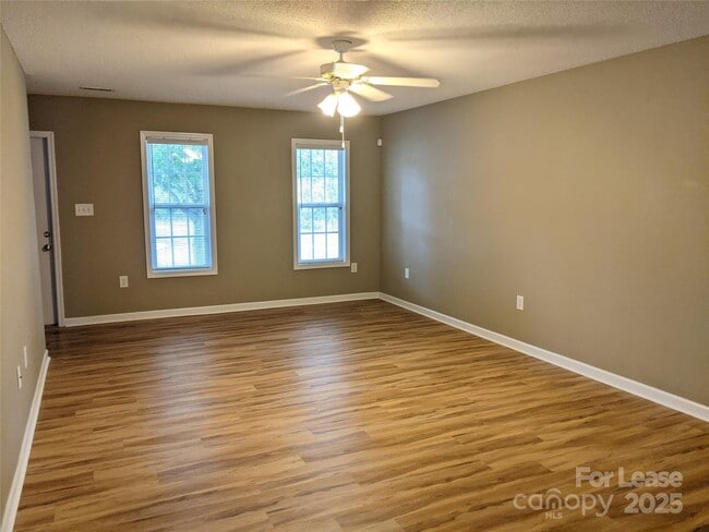 140 Locomotive Ln in Mooresville, NC - Building Photo - Building Photo