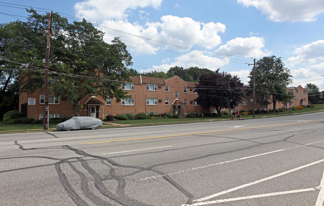 11901 - 11913 Academy Rd in Philadelphia, PA - Building Photo - Building Photo