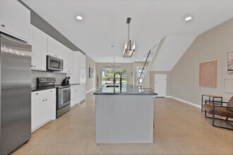 4635 Calmont Ave in Fort Worth, TX - Building Photo - Building Photo