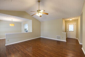 425 Cornwallis Way in Fayetteville, GA - Building Photo - Building Photo