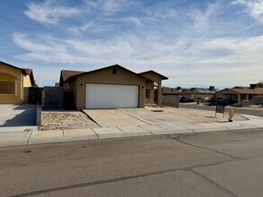 1627 Nydia Ave in San Luis, AZ - Building Photo - Building Photo