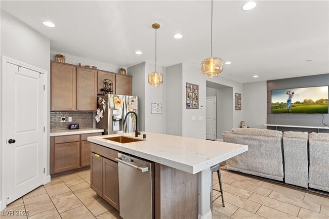 10331 Western Pine Ave in Las Vegas, NV - Building Photo - Building Photo