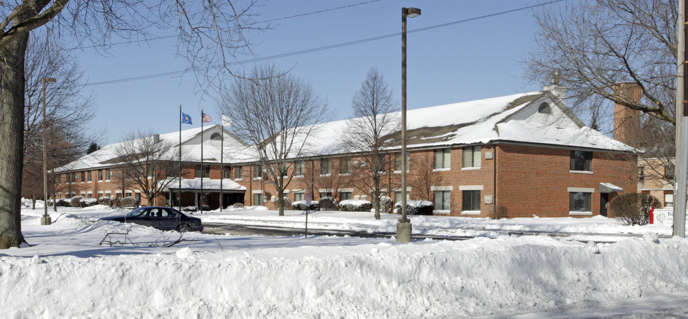 Trinity Terrace in Racine, WI - Building Photo