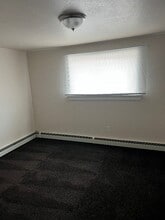 2224 W Wisconsin Ave in Milwaukee, WI - Building Photo - Building Photo