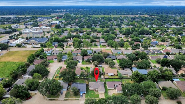 property at 13610 Piney Oaks Dr