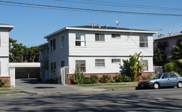 14753-14759 Vanowen St in Van Nuys, CA - Building Photo - Building Photo