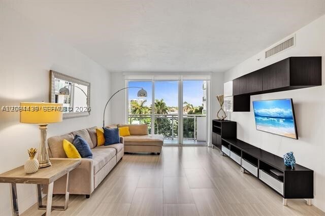 property at 3001 S Ocean Dr