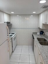 4725 Christa Ct, Unit Habana Park Condominiums in Tampa, FL - Building Photo - Building Photo