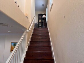 17423 Smoke Tree Ln in Santa Clarita, CA - Building Photo - Building Photo