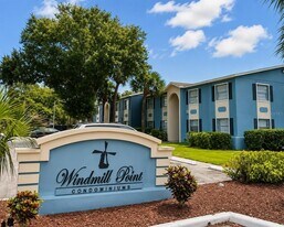 2523 N Alafaya Trail in Orlando, FL - Building Photo