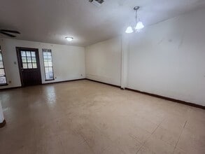 2830 Louisiana Ave in Lafayette, LA - Building Photo - Building Photo