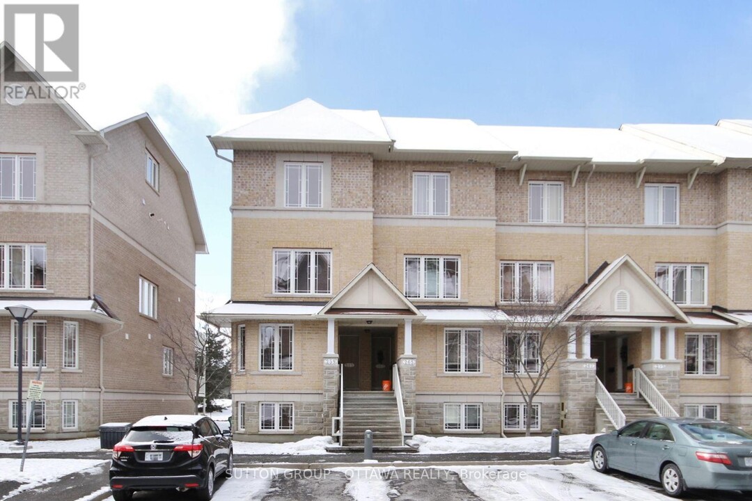 261-261 Paseo Private in Ottawa, ON - Building Photo