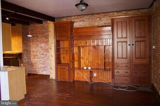 209 W Chestnut St in West Chester, PA - Building Photo - Building Photo