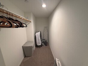 34048 Burcham Ln in Winchester, CA - Building Photo - Building Photo