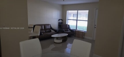 15304 SW 72nd St in Miami, FL - Building Photo - Building Photo