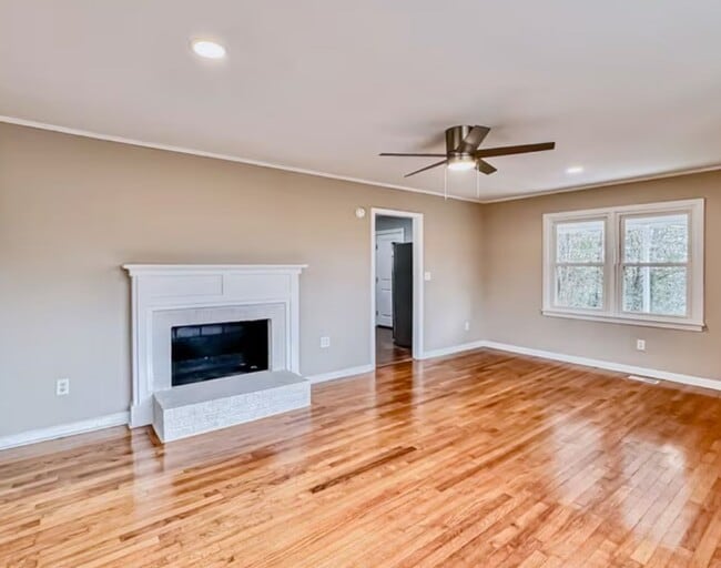 7 Perry St in Liberty, SC - Building Photo - Building Photo