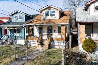 4009 W Main St in Louisville, KY - Foto de edificio - Building Photo