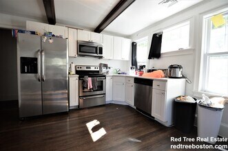 74 Manet Rd in Newton, MA - Building Photo - Building Photo