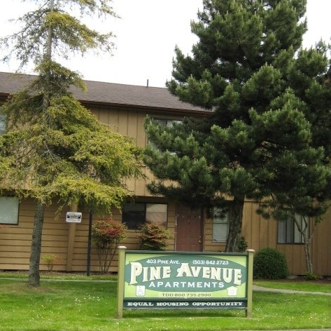 Pine Avenue in Tillamook, OR - Building Photo