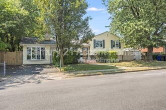 5912 3rd St S in Arlington, VA - Building Photo - Building Photo