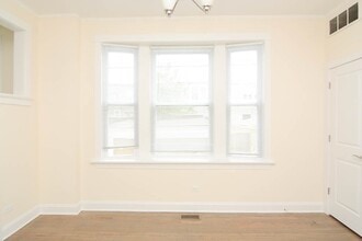 2814 N Troy St in Chicago, IL - Building Photo - Building Photo