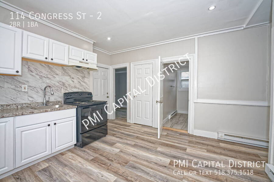 114 Congress St in Cohoes, NY - Building Photo