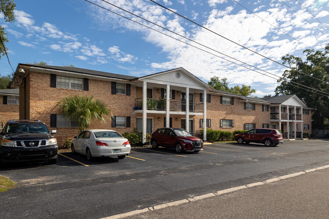 5985 Windsor Forest Dr in Jacksonville, FL - Building Photo