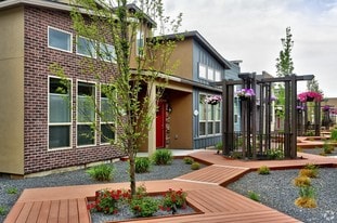 Verraso Village Townhomes in Meridian, ID - Building Photo