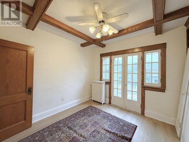 30 Glendonwynne Rd in Toronto, ON - Building Photo - Building Photo