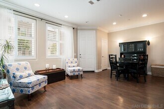 10428 Duxbury Ln in San Diego, CA - Building Photo - Building Photo