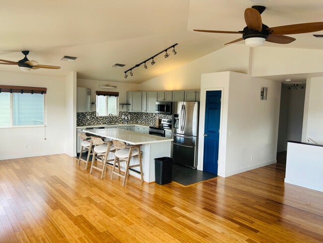 46 Laumakani Loop in Kihei, HI - Building Photo - Building Photo