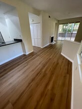 2960 Champion Way, Unit 2403 in Tustin, CA - Foto de edificio - Building Photo