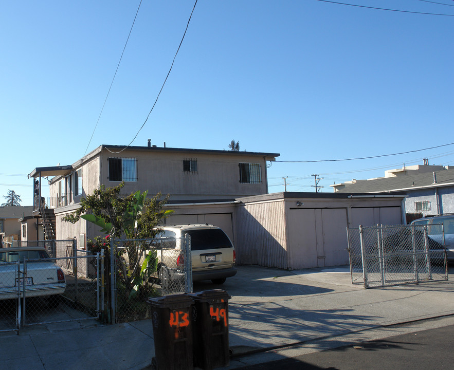 143 5th St in Richmond, CA - Building Photo